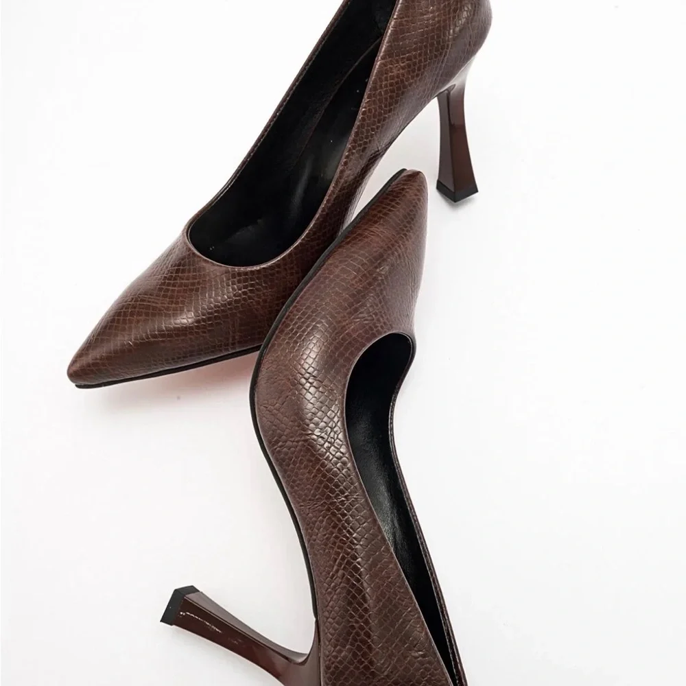 Luvi Brown Faux Leather Pumps | Made in Turkey | Sz 40 | NIB